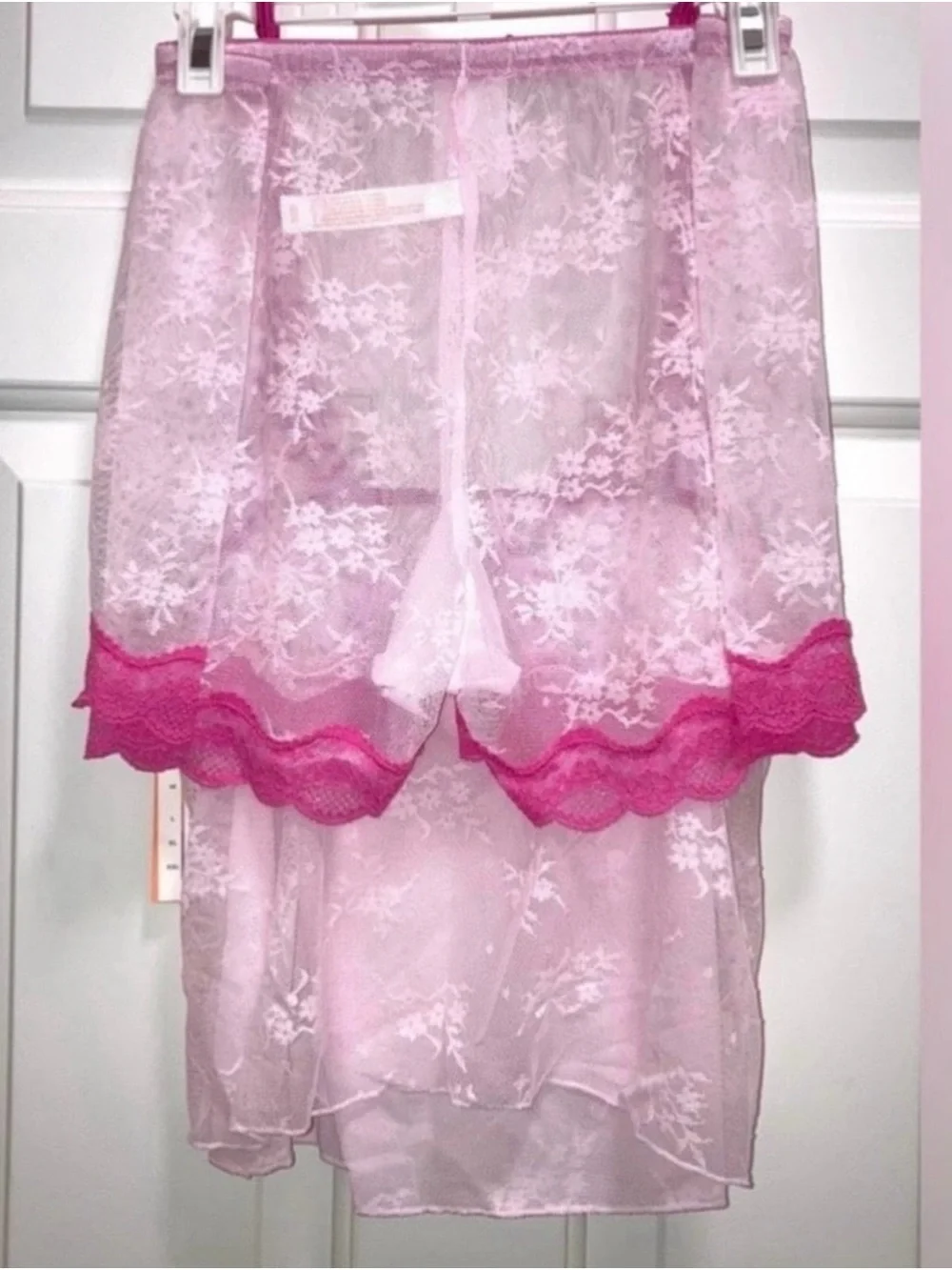 Colsie Women’s Lace Camisole and Shorts Pink Size Medium New